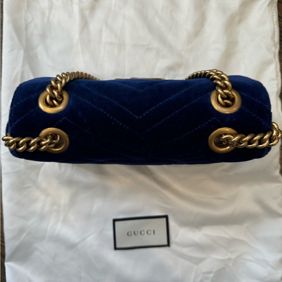 Gucci Velvet Matelasse Small GG Marmont Shoulder Bag in cobalt blue - Picture 7 of 9